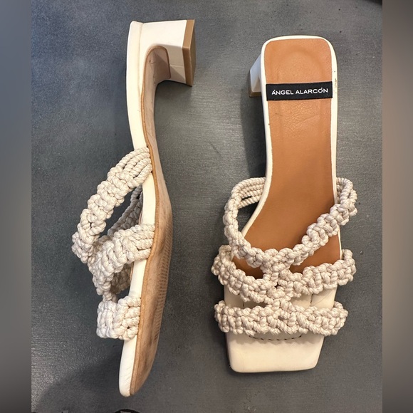 Angel Alarcon Woven Kitten Heel Size 37 - Picture 2 of 5